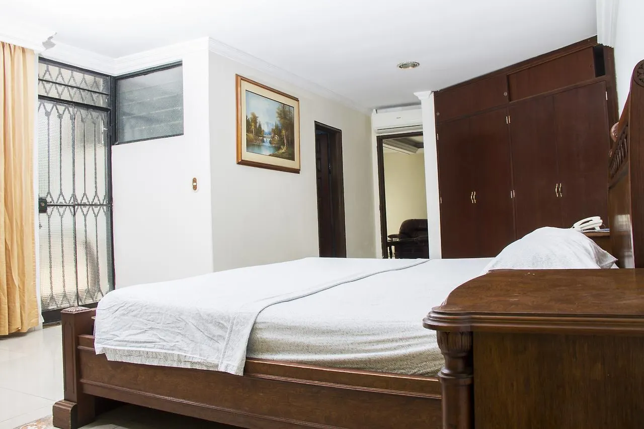 Apartahotel Shofar Cali 3*,
